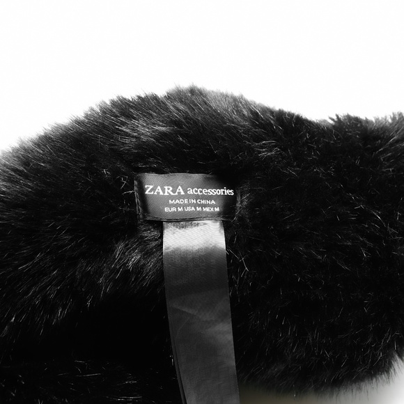 ZARA Faux Fur Infinity Snood Scarf - Picture 2 of 4